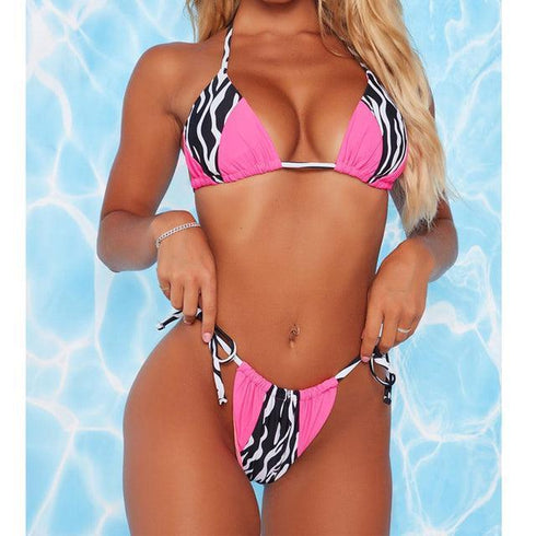 Yulia - MiamiTeenyWeenyBikini.Com