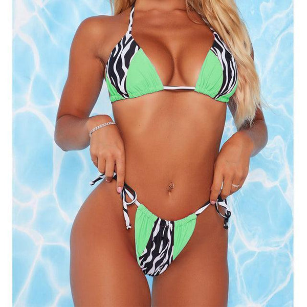 Yulia - MiamiTeenyWeenyBikini.Com
